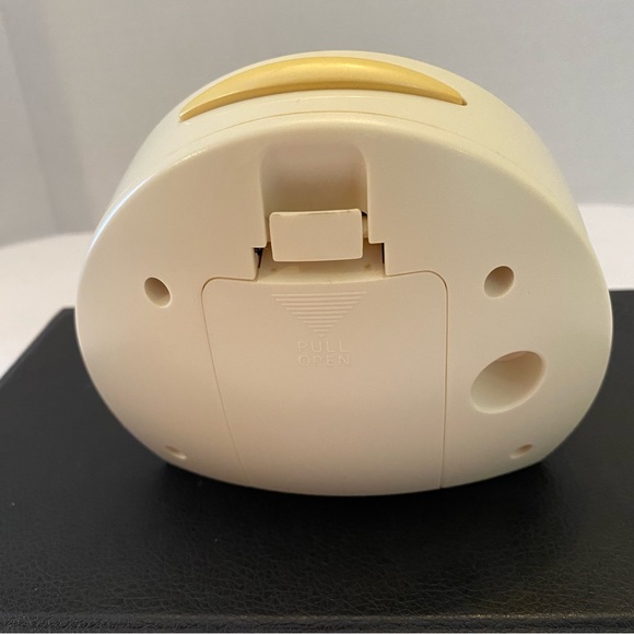 Winnie the Pooh clock. Working condition. Great for child’s room! Vintage style - Picture 3 of 4